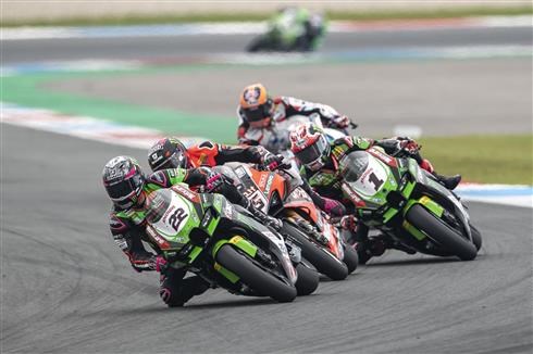 Alex Lowes and Jonathan Rea